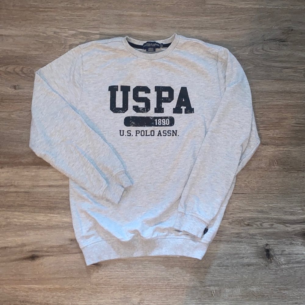 ⭐️ 3 for $15 U.S Polo Assn. Crewneck